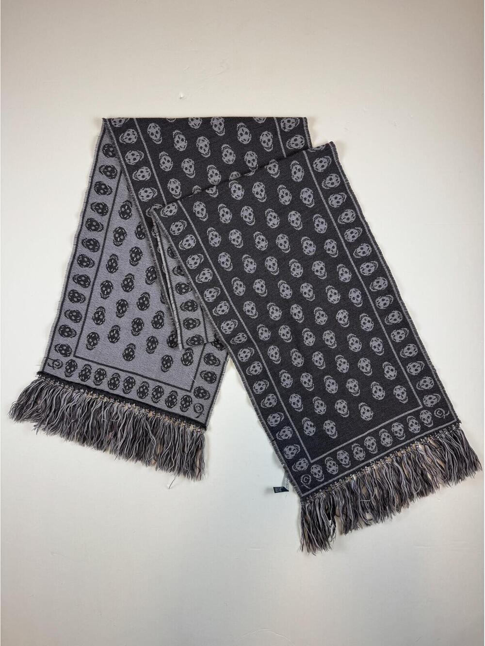Alexander McQueen Jacquard Fringed Scarf